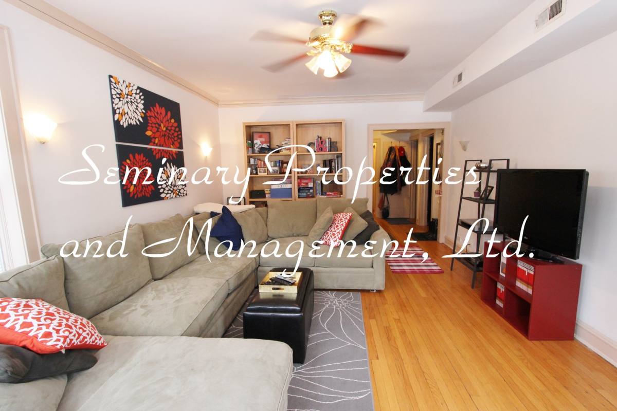 Apartment for rent at 1436-38 W Belle Plaine, Chicago, IL 60613