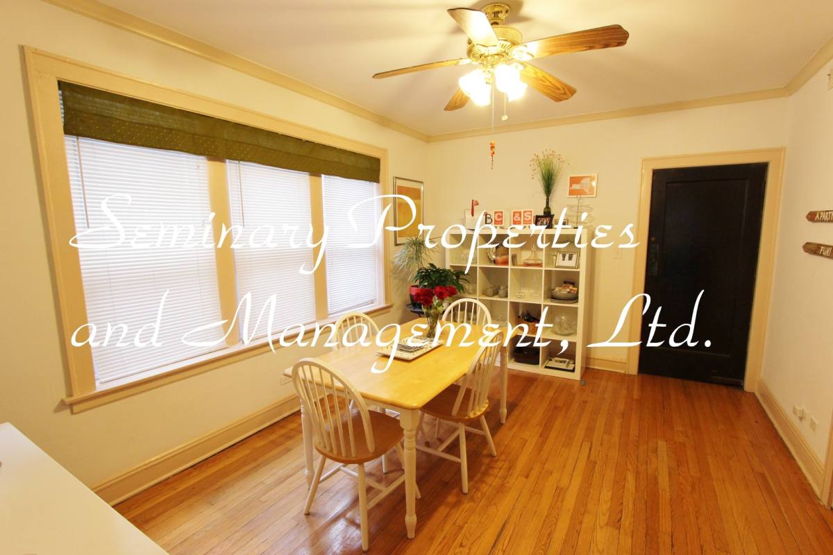 Apartment for rent at 1436-38 W Belle Plaine, Chicago, IL 60613