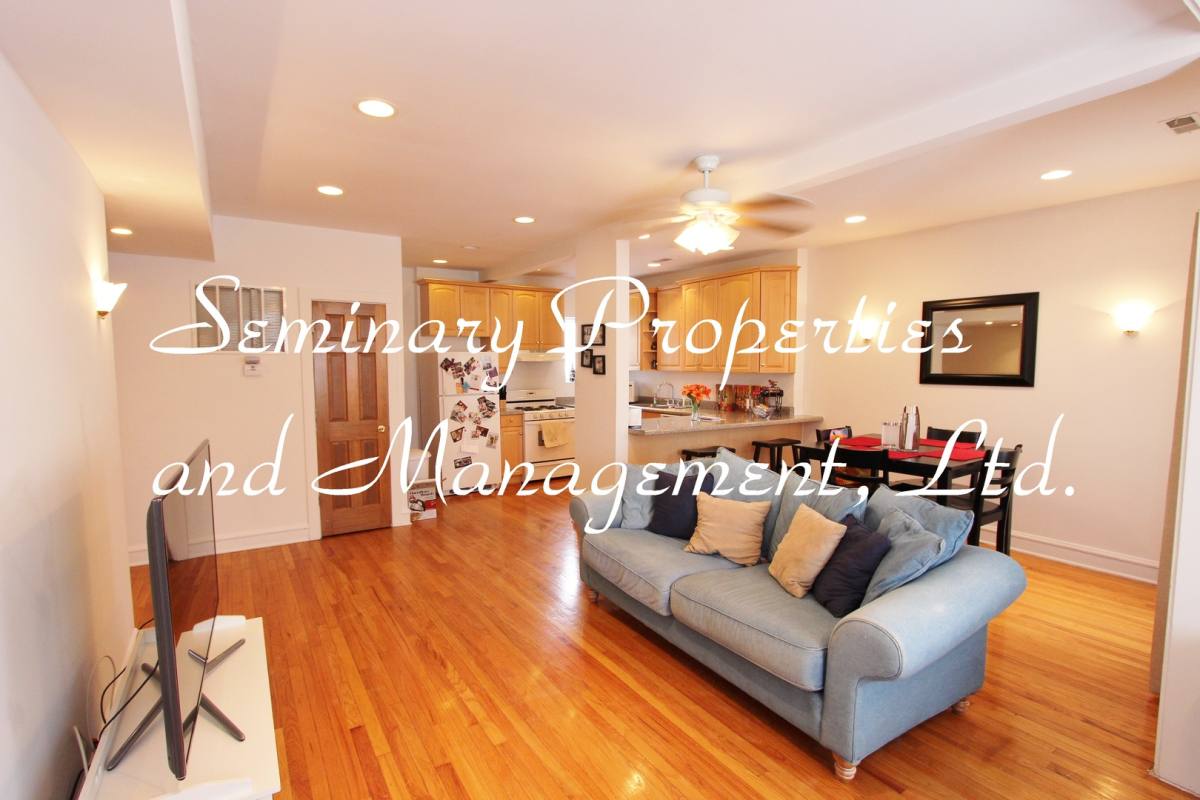Apartment for rent at 3414-18 N Bosworth, Chicago, IL 60657