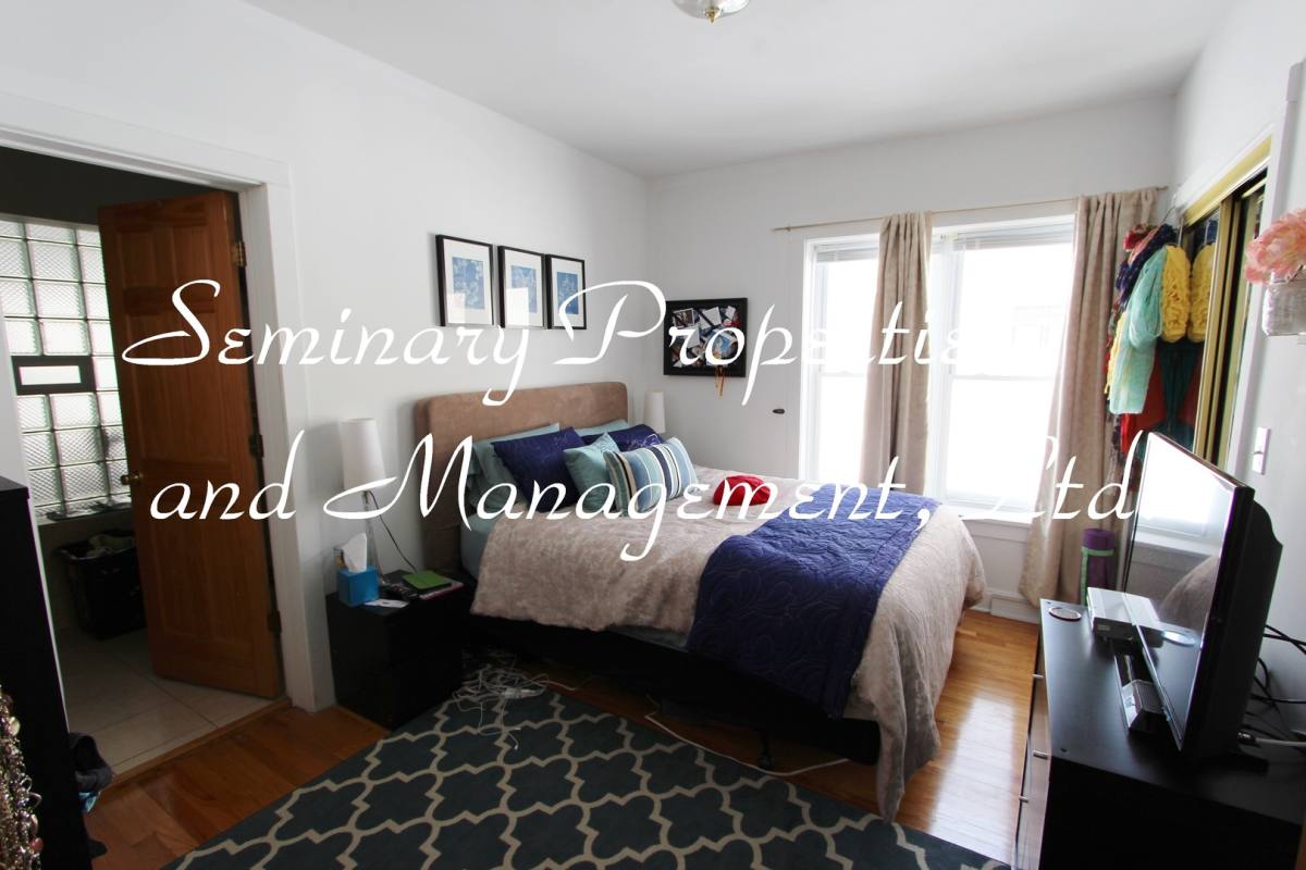 Apartment for rent at 3414-18 N Bosworth, Chicago, IL 60657