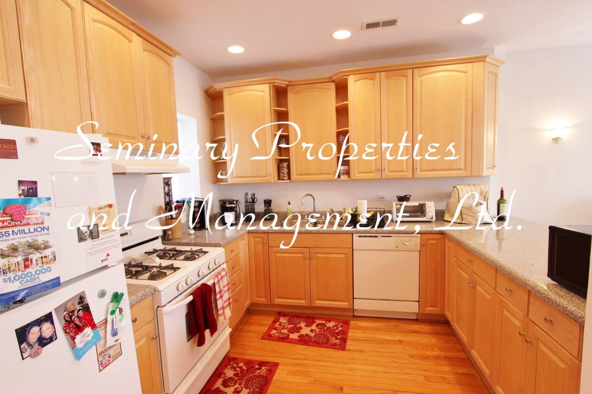 Apartment for rent at 3414-18 N Bosworth, Chicago, IL 60657