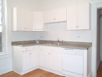 Apartment for rent at 920-22 W Addison, Chicago, IL 60613