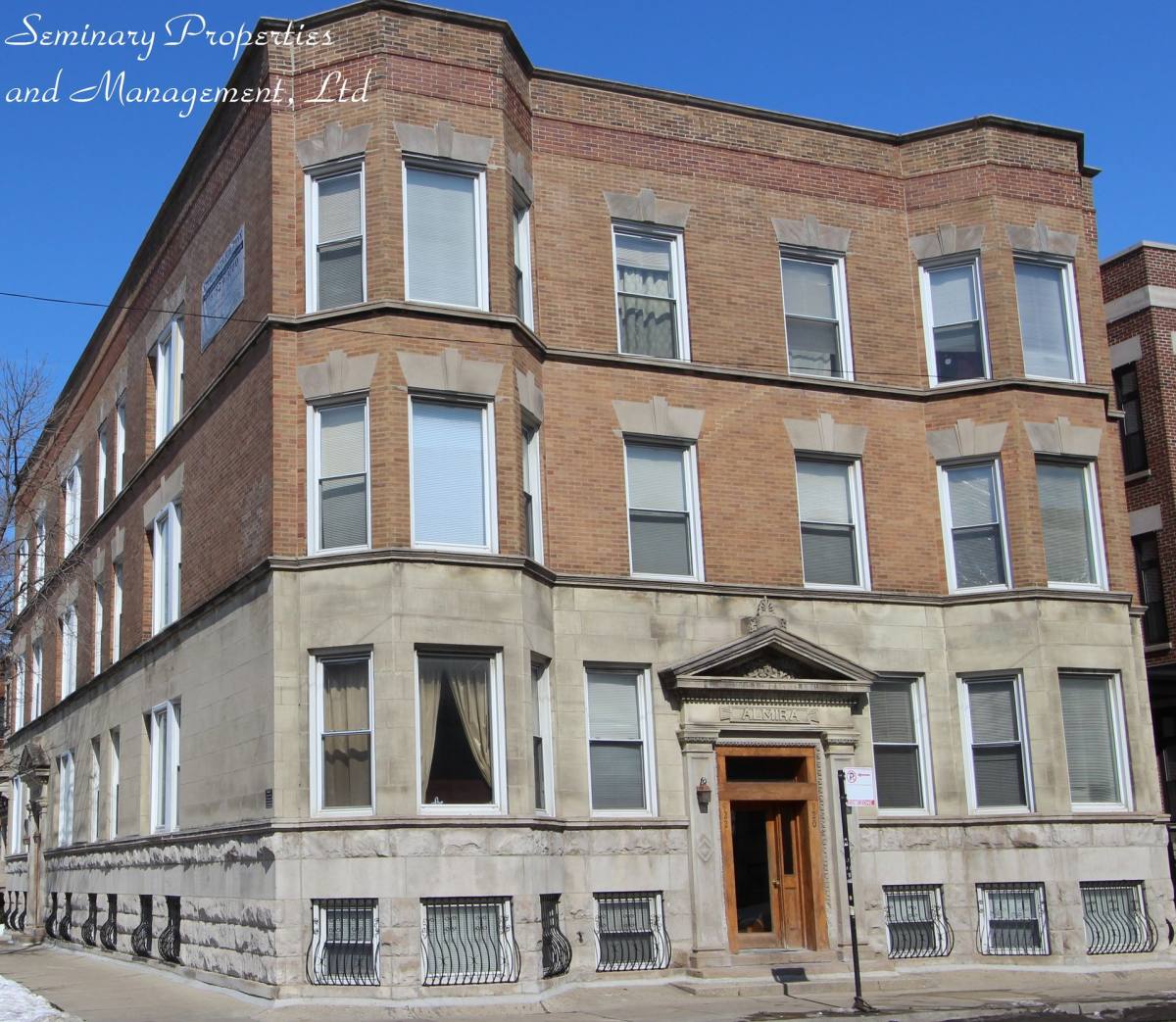 Apartment for rent at 920-22 W Addison, Chicago, IL 60613