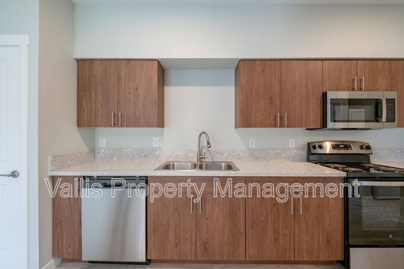 Apartment for rent at 13001 S Crompton Lane, Molalla, OR 97038