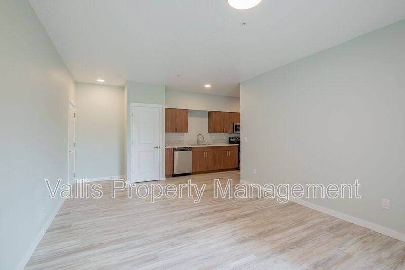 Apartment for rent at 13001 S Crompton Lane, Molalla, OR 97038