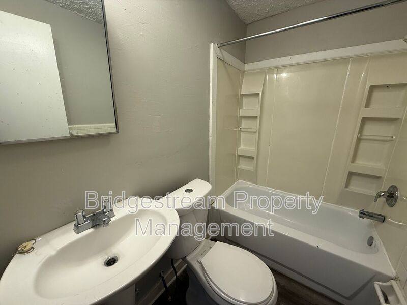 Apartment for rent at 538 Forrer Blvd, Dayton, OH 45419