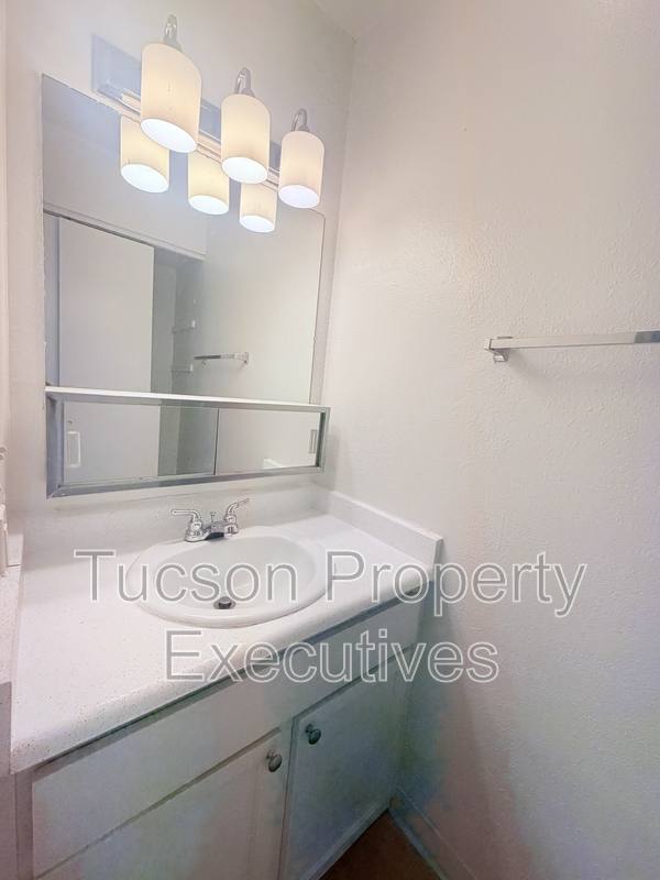 Apartment for rent at 219 W Fort Lowell Rd #109, Tucson, AZ 85705