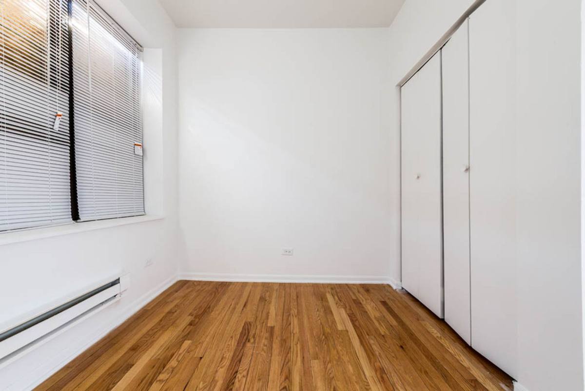 Apartment for rent at 705 S Lawndale Ave, Chicago, IL 60624