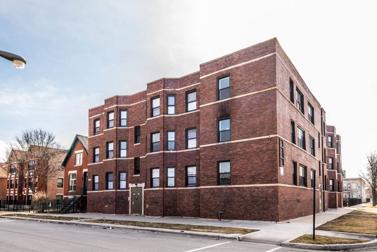Apartment for rent at 705 S Lawndale Ave, Chicago, IL 60624
