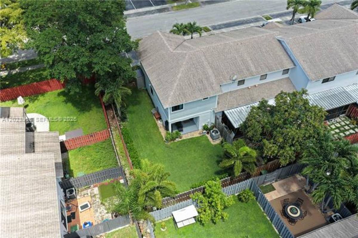 Townhouse for rent at 201 NW 106th Terrace, Hollywood, FL 33026