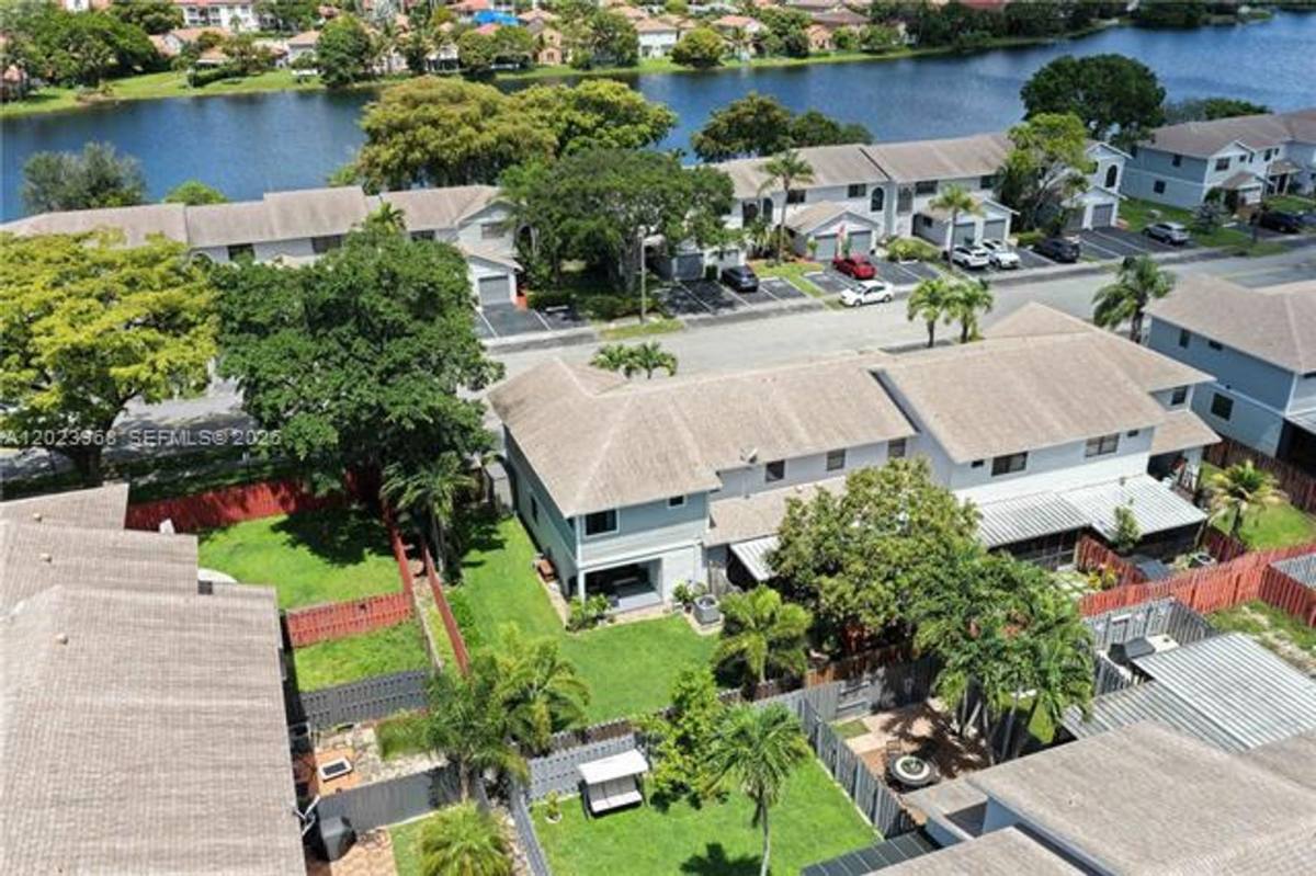 Townhouse for rent at 201 NW 106th Terrace, Hollywood, FL 33026
