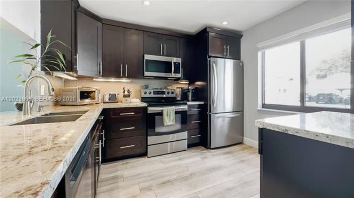 Townhouse for rent at 201 NW 106th Terrace, Hollywood, FL 33026
