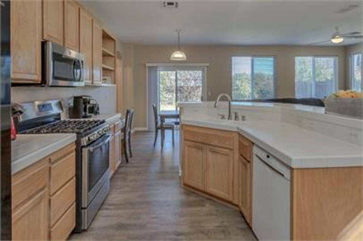 House for rent at 2124 Caravaggio Dr, Davis, CA 95618