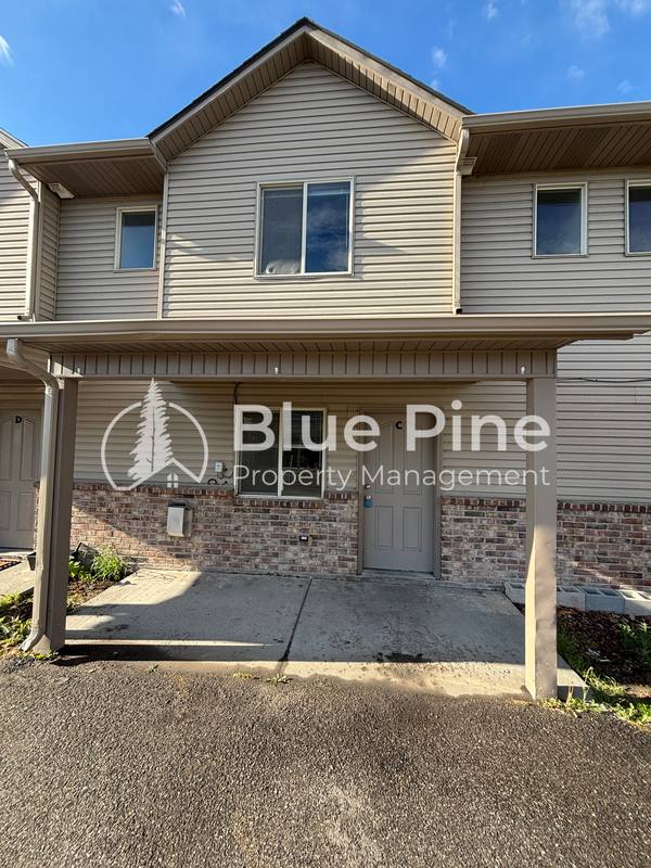 Townhouse for rent at 1512 N Stevens Dr #C, Idaho Falls, ID 83401