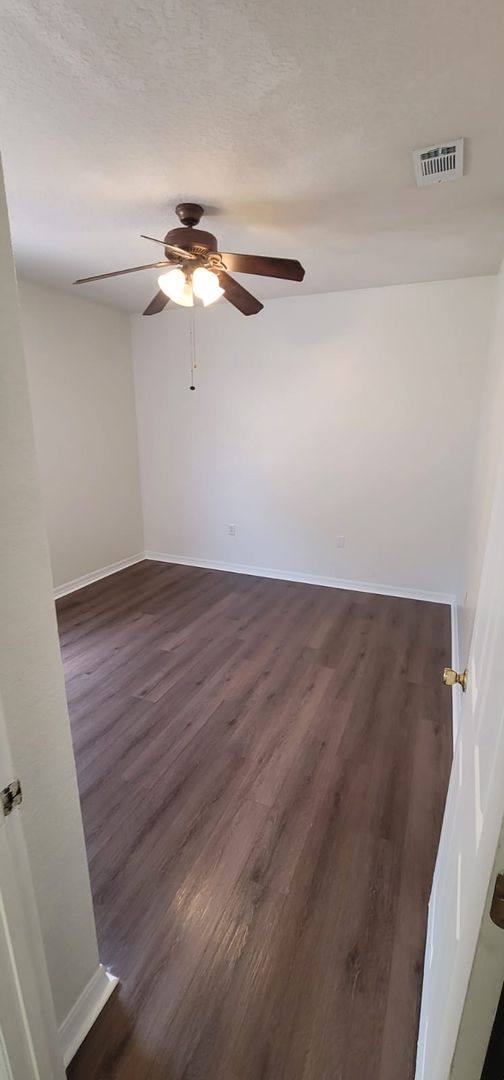 House for rent at 1004 Park Central Circle, Groveland, FL 34736