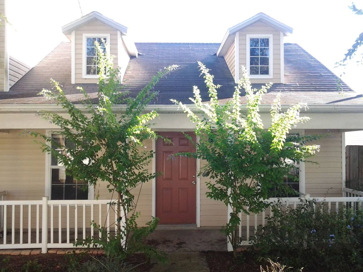 House for rent at 1004 Park Central Circle, Groveland, FL 34736