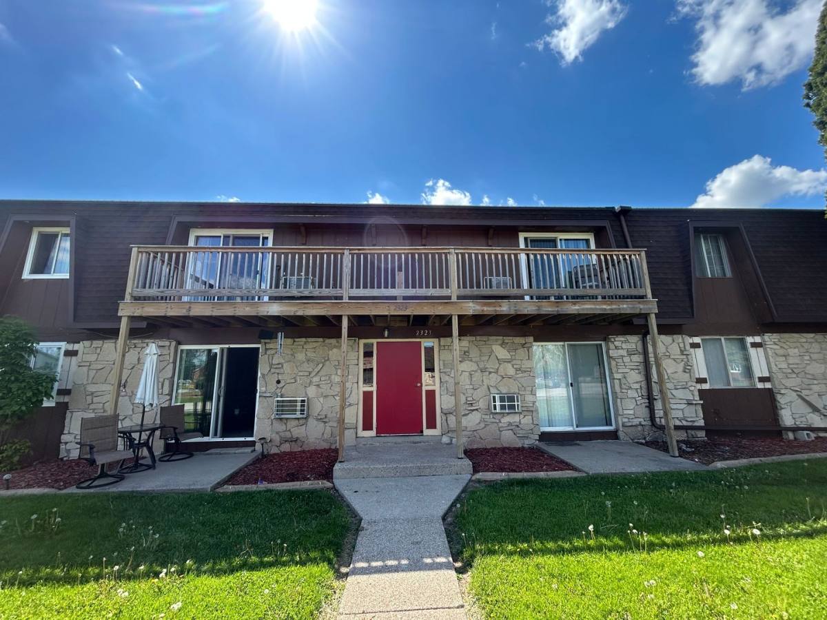 Apartment for rent at 2323 Woodrow Court, Appleton, WI 54915