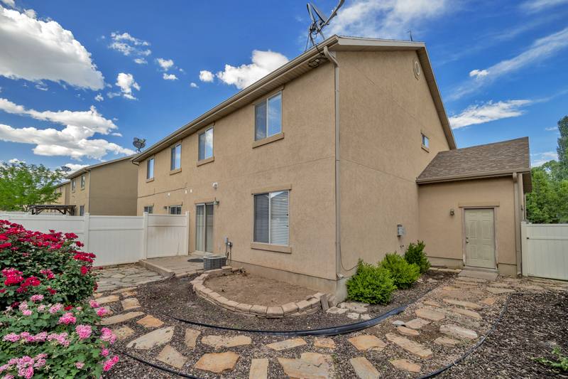 House for rent at 1691 N 25 E #1, Layton, UT 84041