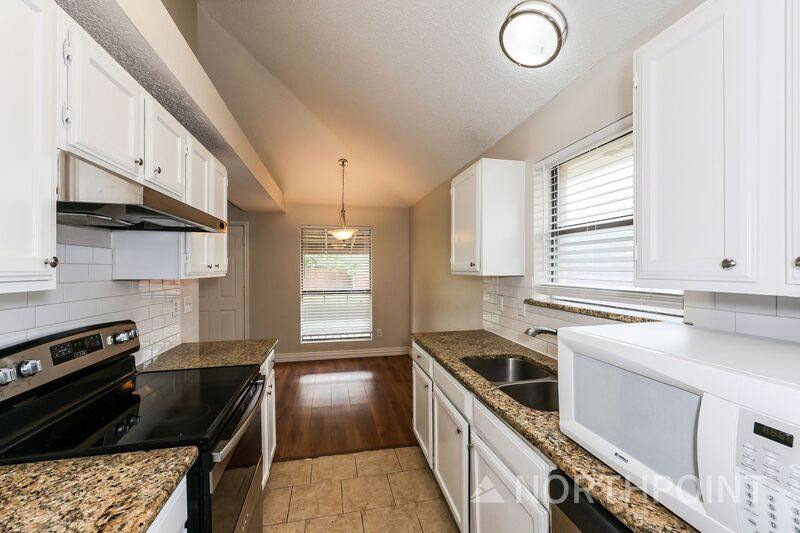 House for rent at 521 Jean Dr, Seagoville, TX 75159