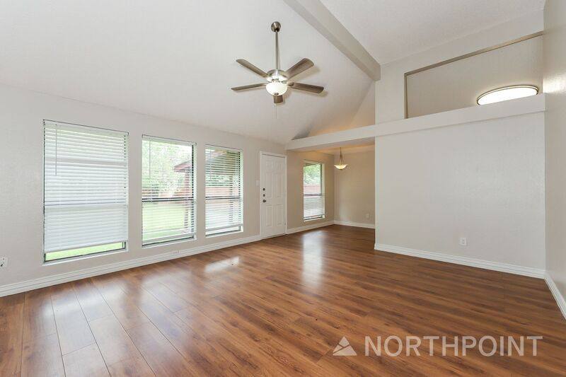 House for rent at 521 Jean Dr, Seagoville, TX 75159