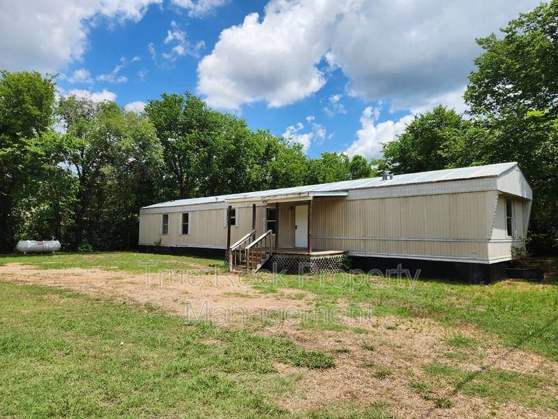 House for rent at 309 1 2 S Carey, Asher, OK 74826