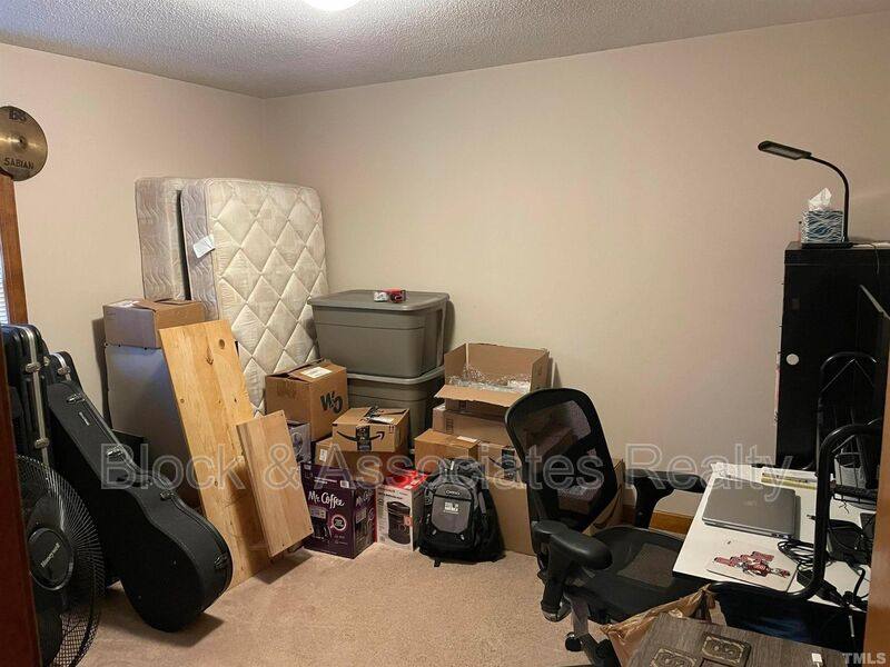 Townhouse for rent at 300 W Woodcroft Parkway #33D, Durham, NC 27713