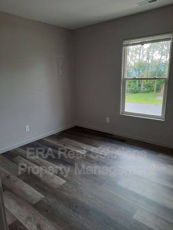 Apartment for rent at 2001 Heritage Dr #5, Washington Court House, OH 43160
