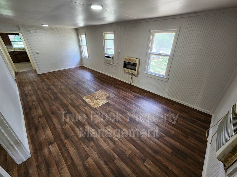 House for rent at 104 Osage St, Asher, OK 74826