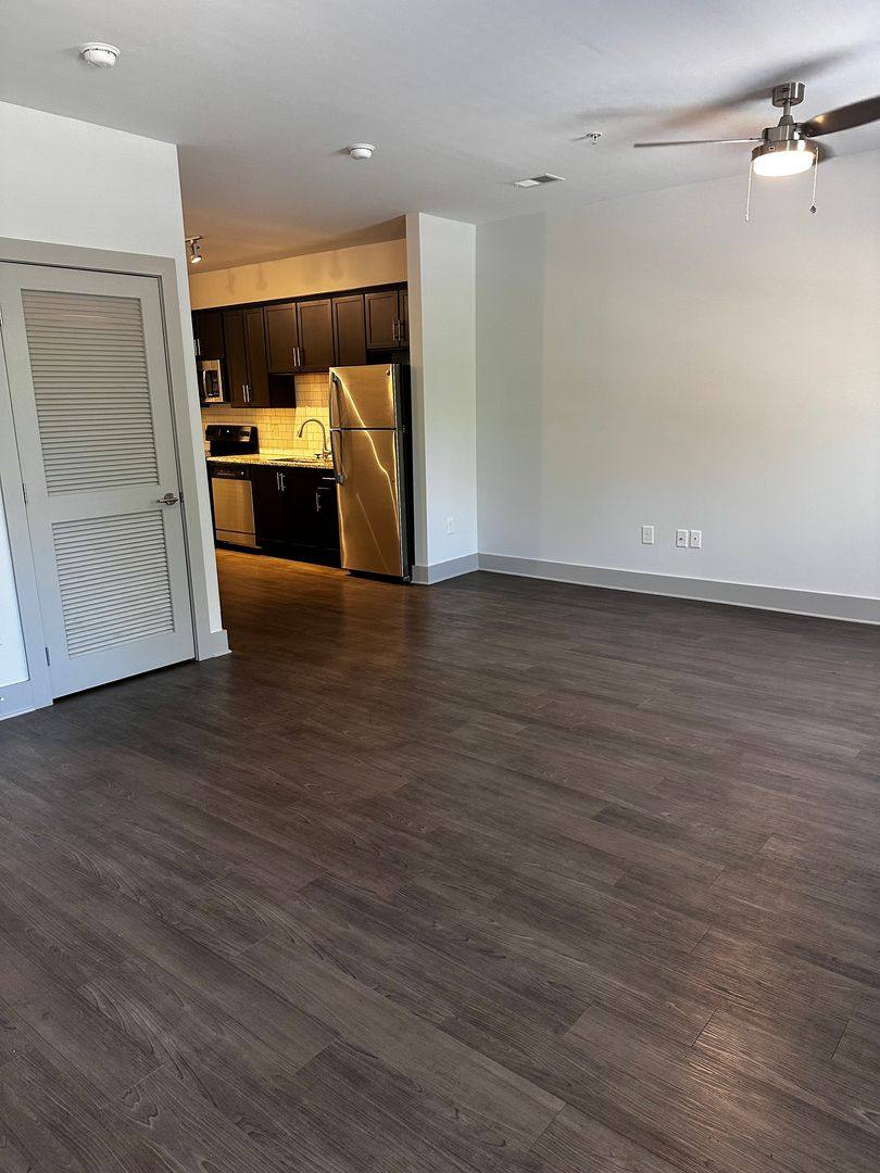 Apartment for rent at 821 Porter Rd, Nashville, TN 37206