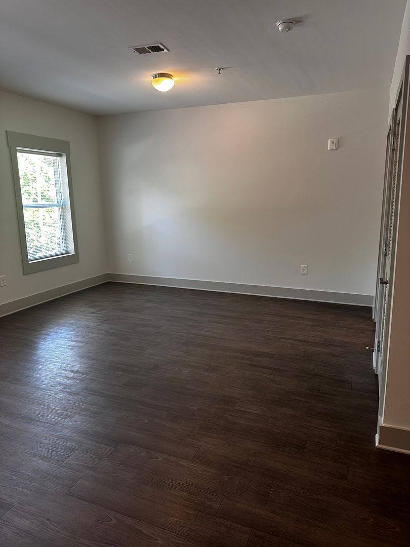 Apartment for rent at 821 Porter Rd, Nashville, TN 37206