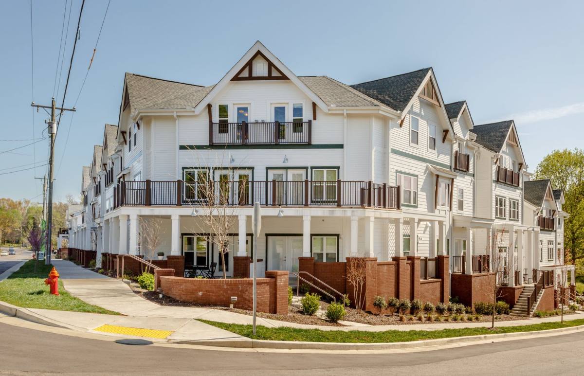 Apartment for rent at 821 Porter Rd, Nashville, TN 37206