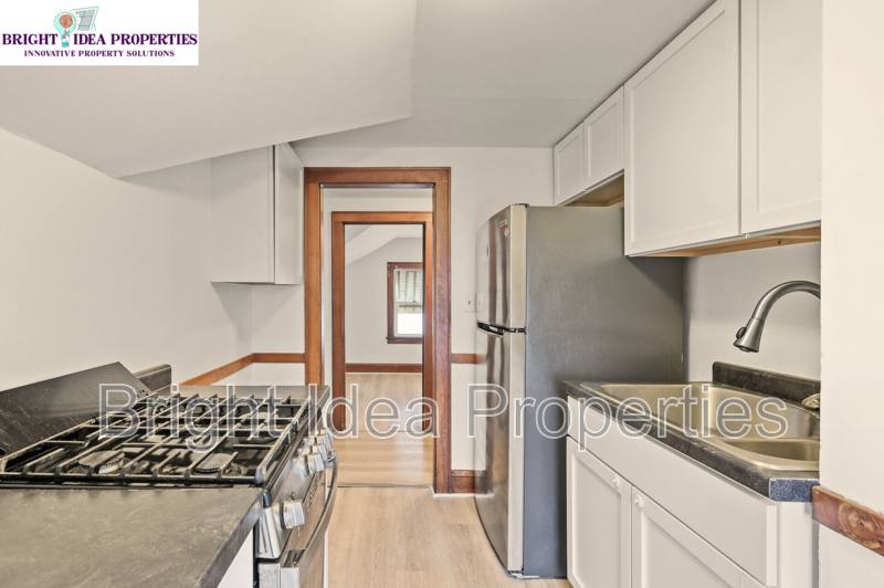 Apartment for rent at 969 Lawson Ave E #2, Saint Paul, MN 55106