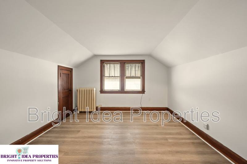 Apartment for rent at 969 Lawson Ave E #2, Saint Paul, MN 55106