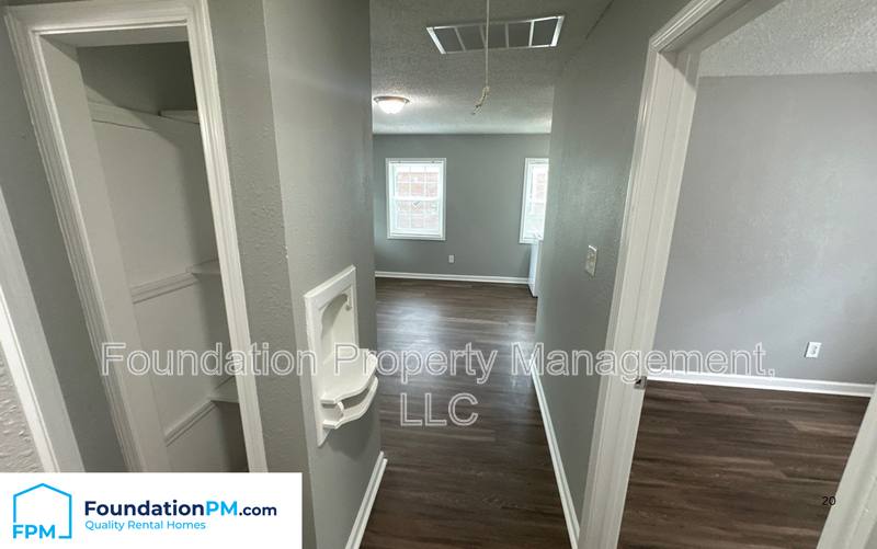 House for rent at 1409 Semmes St, Memphis, TN 38114