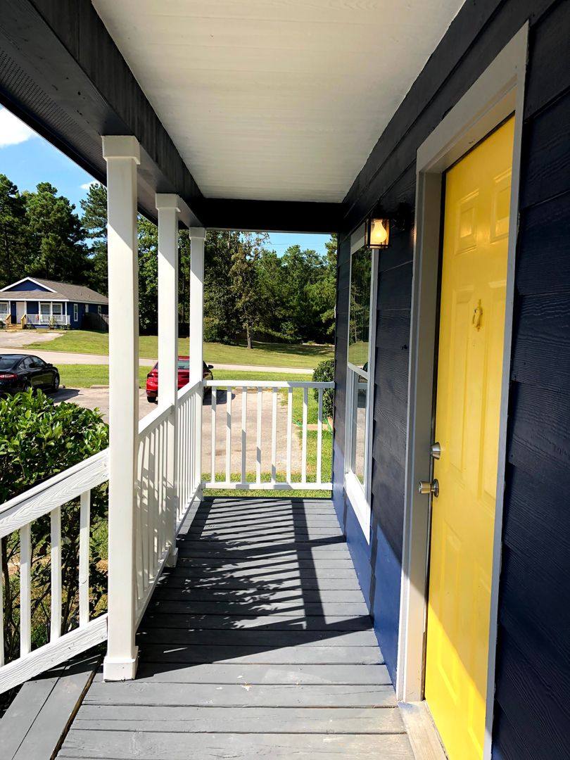 Apartment for rent at 168 Varsity Dr, Huntsville, TX 77340