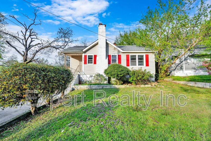 House for rent at 616 Rutledge Dr, Birmingham, AL 35228