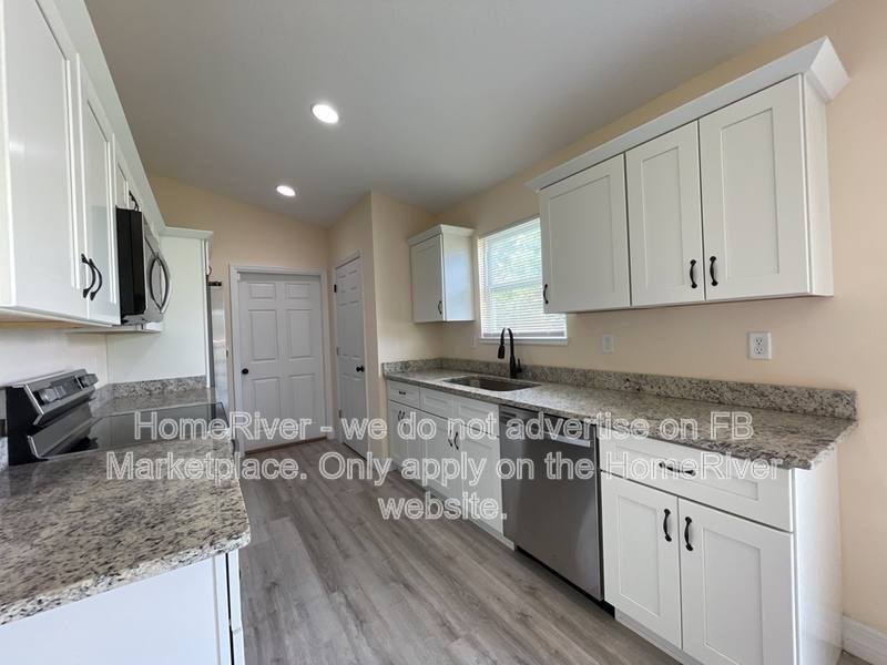 House for rent at 16910 SW 27th Ave, Ocala, FL 34473