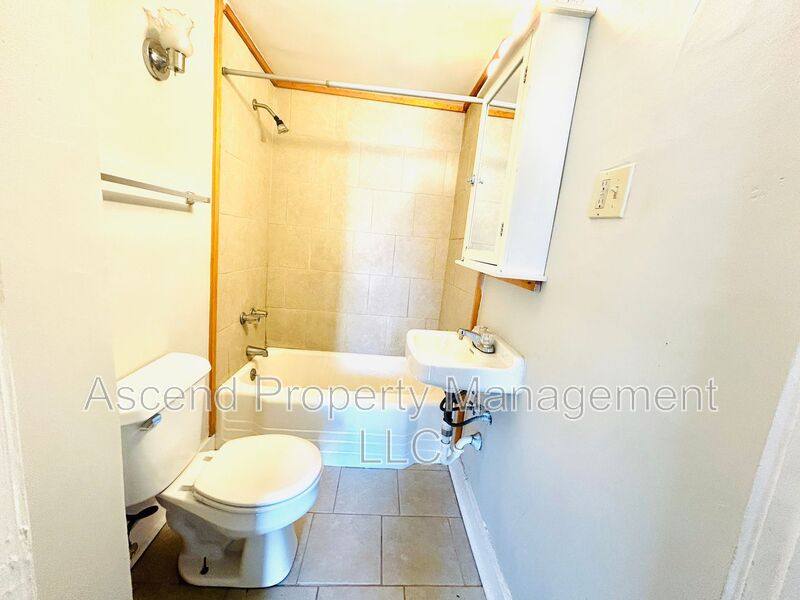 House for rent at 4504 Old Mission Rd, Chattanooga, TN 37411