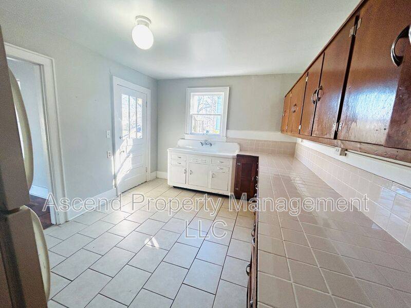 House for rent at 4504 Old Mission Rd, Chattanooga, TN 37411