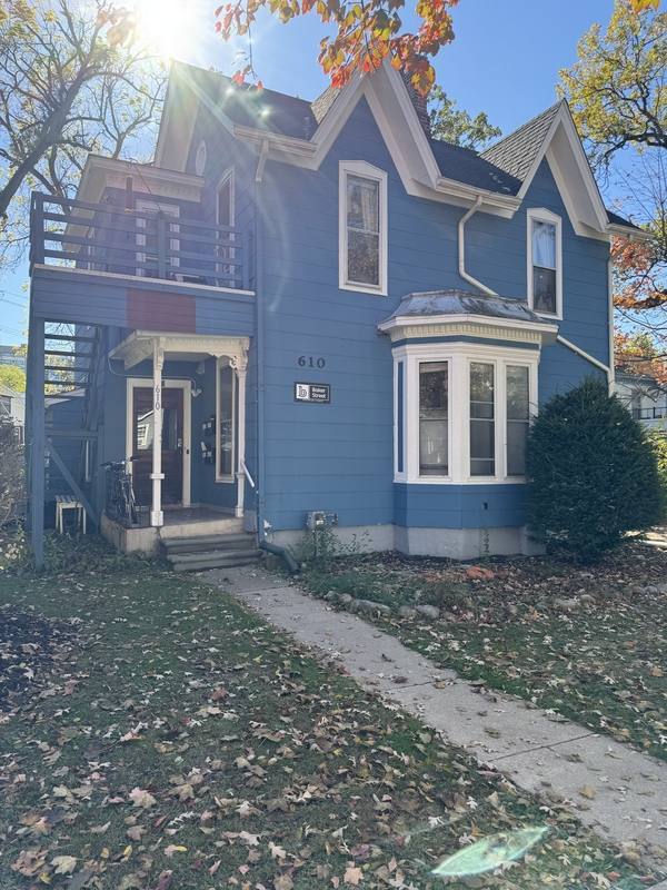 Townhouse for rent at 610 Lawrence St #2, Ann Arbor, MI 48104