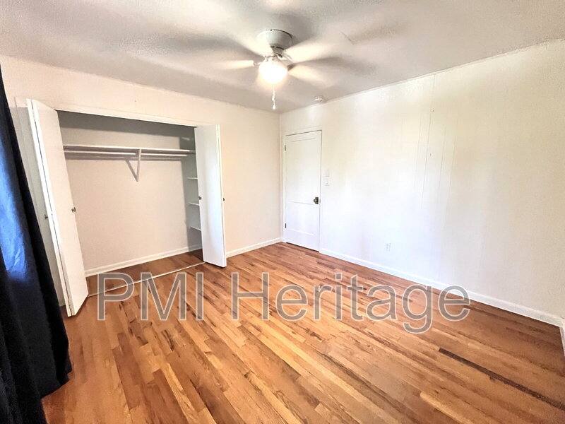 Townhouse for rent at 1139 N Sunset Dr, Fayetteville, AR 72701