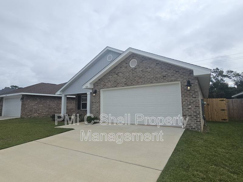 Condo for rent at 12115 Emerald Heights Lane, Pensacola, FL 32506