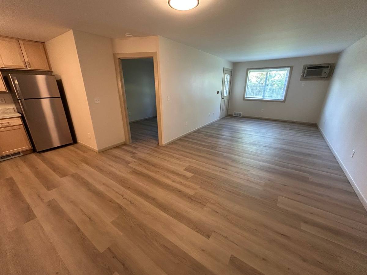 Apartment for rent at 25 Bluemound Court, Appleton, WI 54914