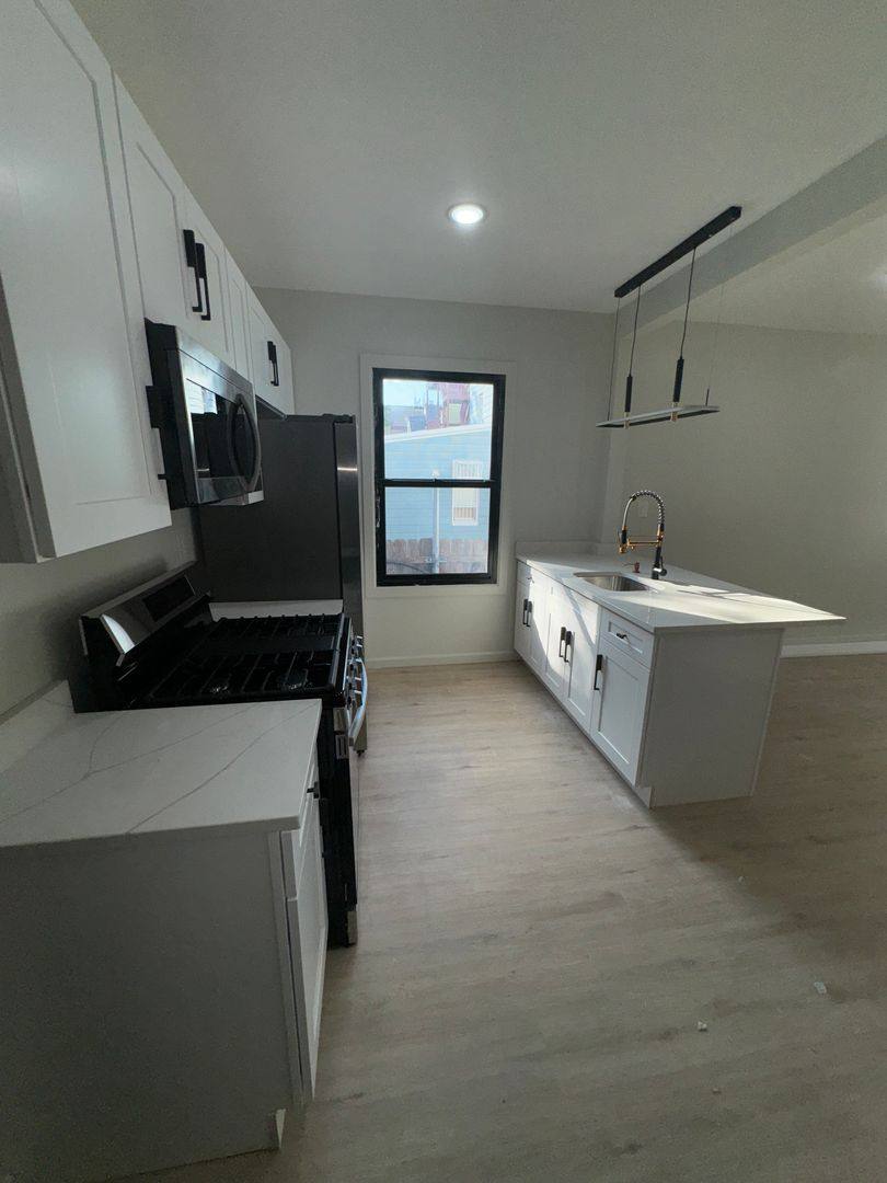 Apartment for rent at 124-128 Putnam St, Paterson, NJ 07524