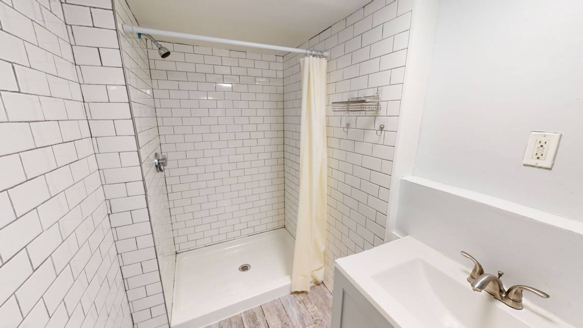 Apartment for rent at 56 Hillside Place, New Haven, CT 06511