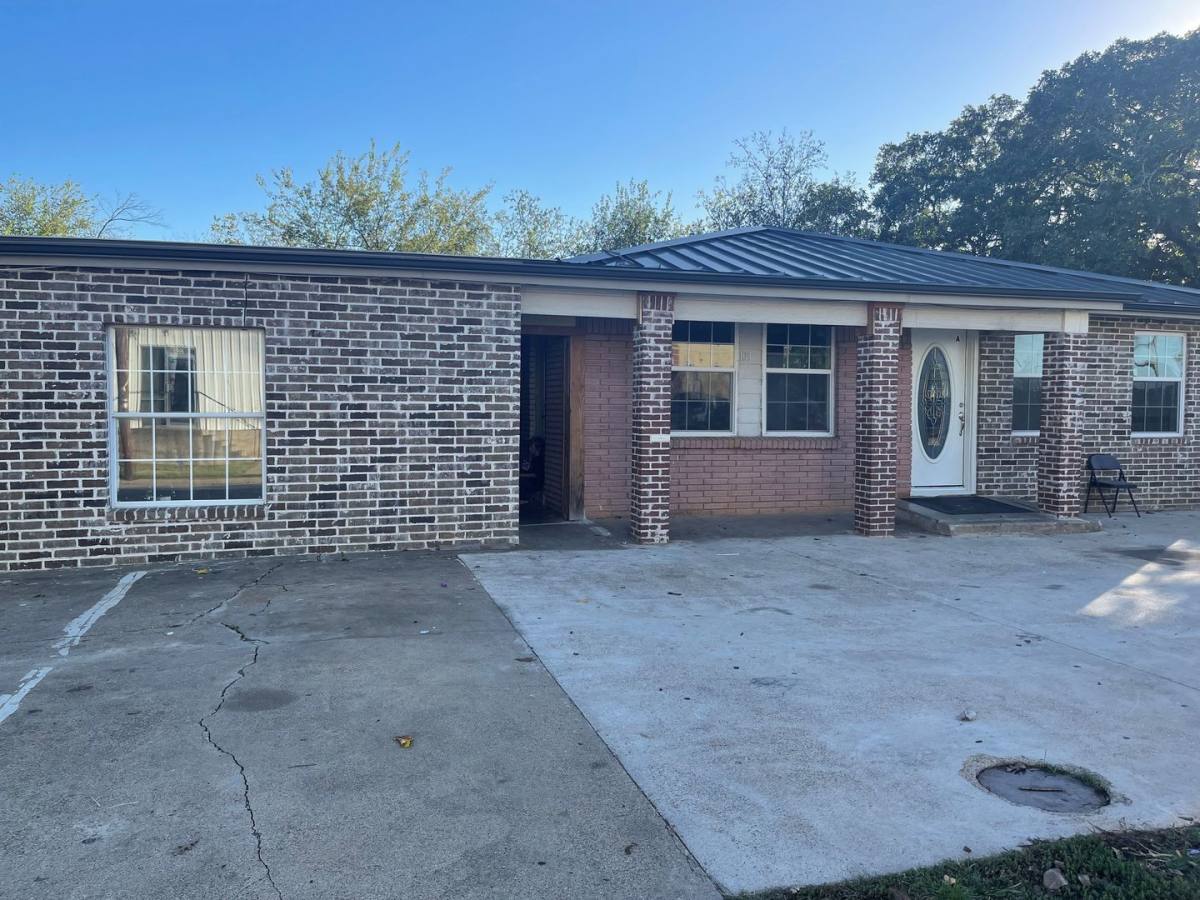 Apartment for rent at 103 W 1st St, Keene, TX 76059