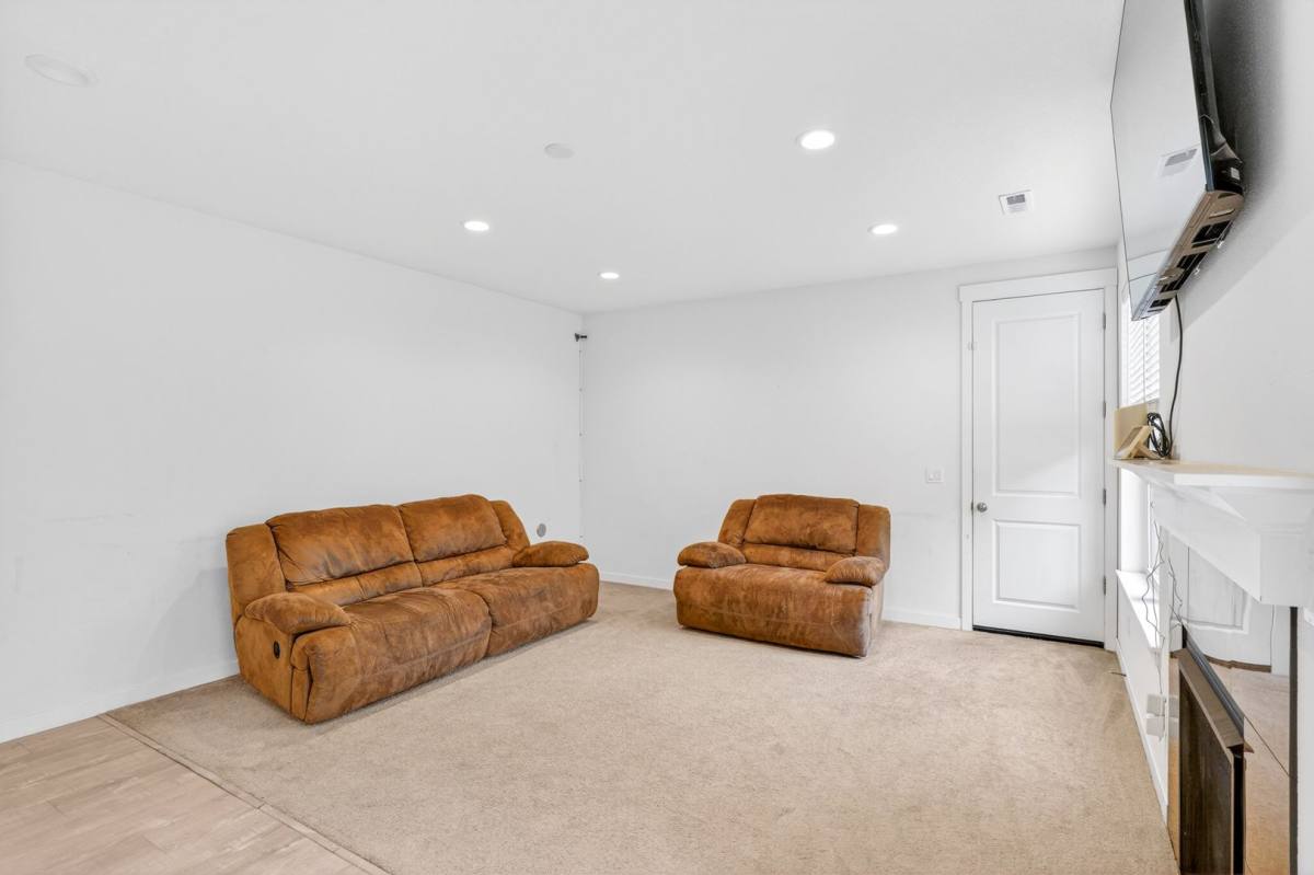 House for rent at 11848 SE Pleasant Valley Parkway, Happy Valley, OR 97086