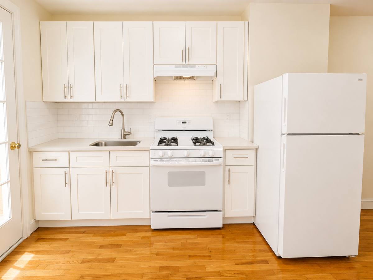 Apartment for rent at 1379 Bronx River Ave, Bronx, NY 10472