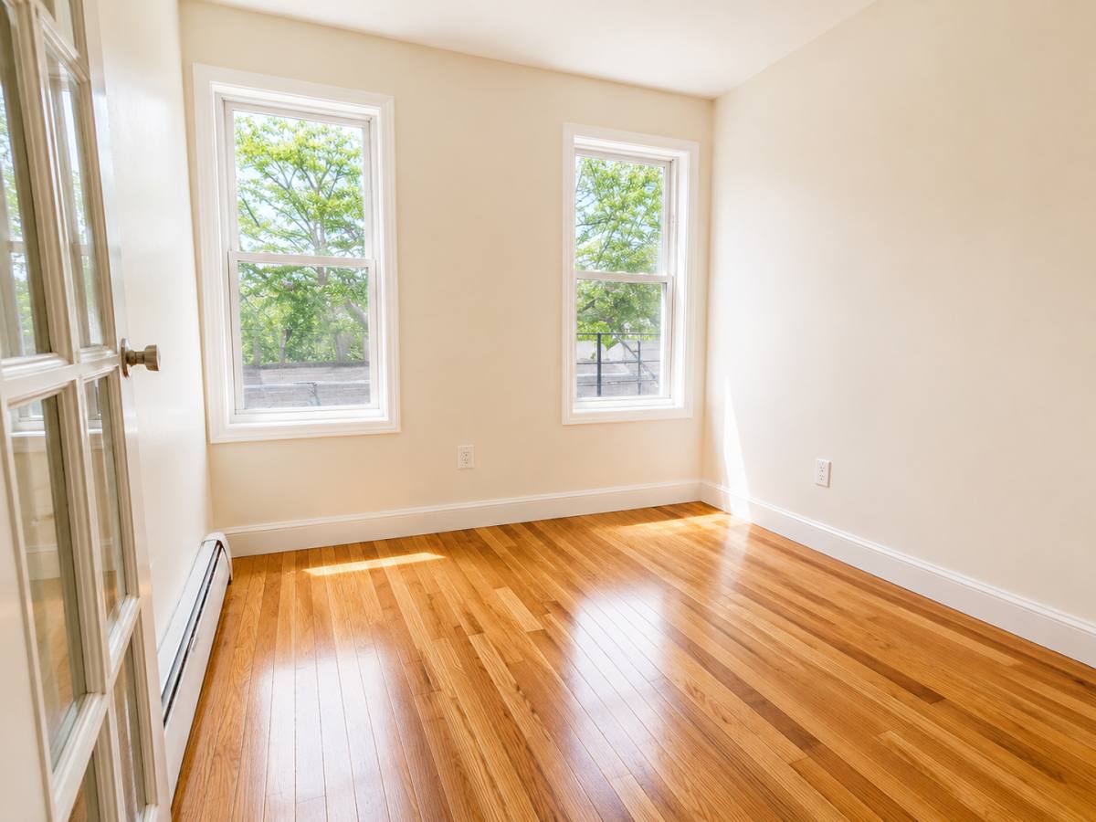 Apartment for rent at 1379 Bronx River Ave, Bronx, NY 10472