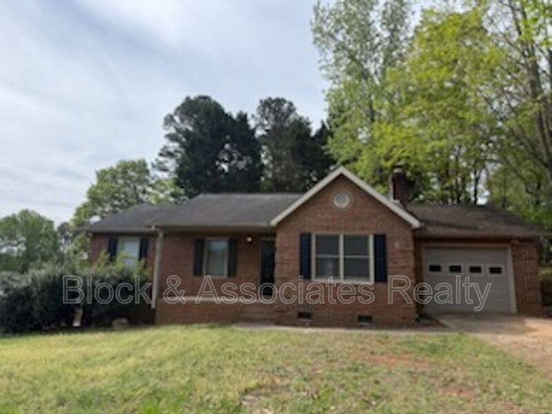House for rent at 610 Woodland Circle, Asheboro, NC 27203